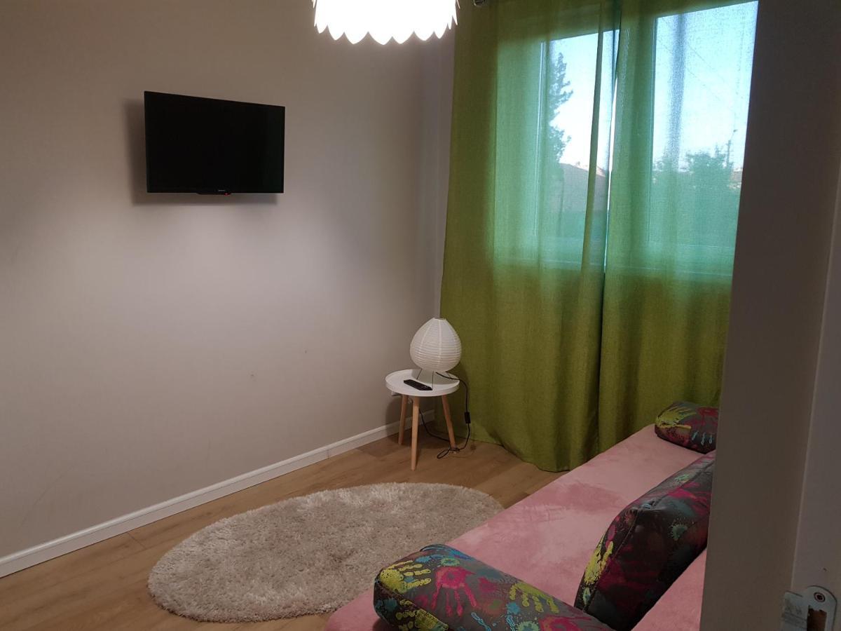 Sunshine Apartament Targu Mures Room photo